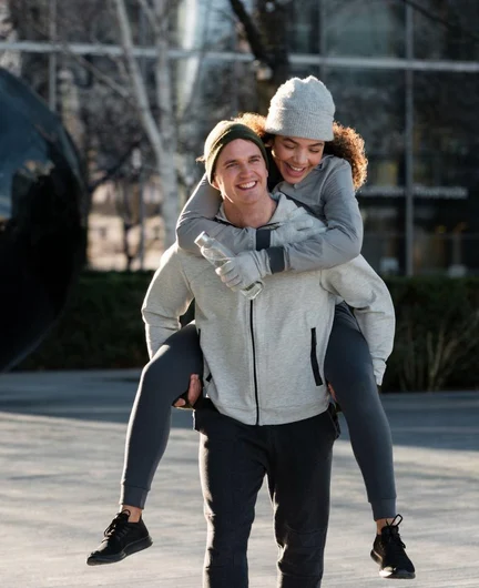 3c76ad46-0513-4b2f-8038-bdd12ec6b7aa-couple6.jpg